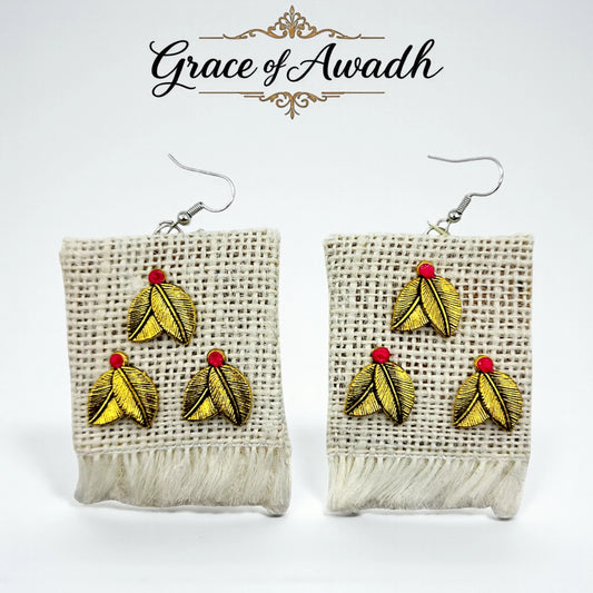 Safedi-e-Nazakat | White Fringe Leaf Charm Earrings