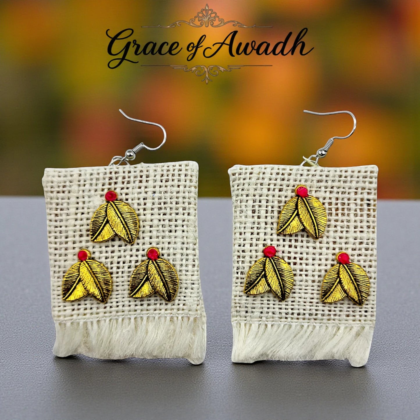 Safedi-e-Nazakat | White Fringe Leaf Charm Earrings